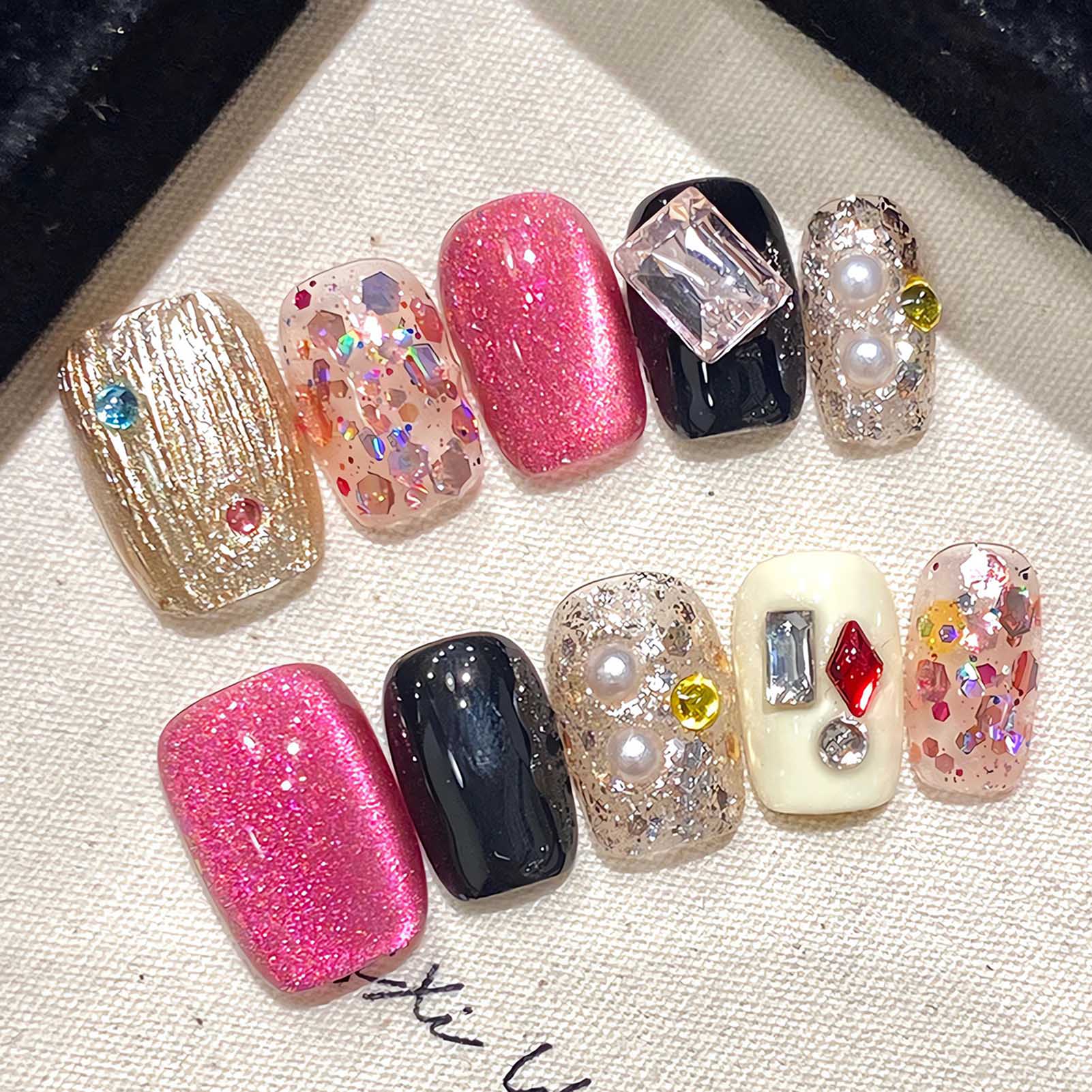 手作りのフェイクネイル,ピンクのスパンコール,猫の目,光沢の - Nail Art Cat Eye のレビューと価格