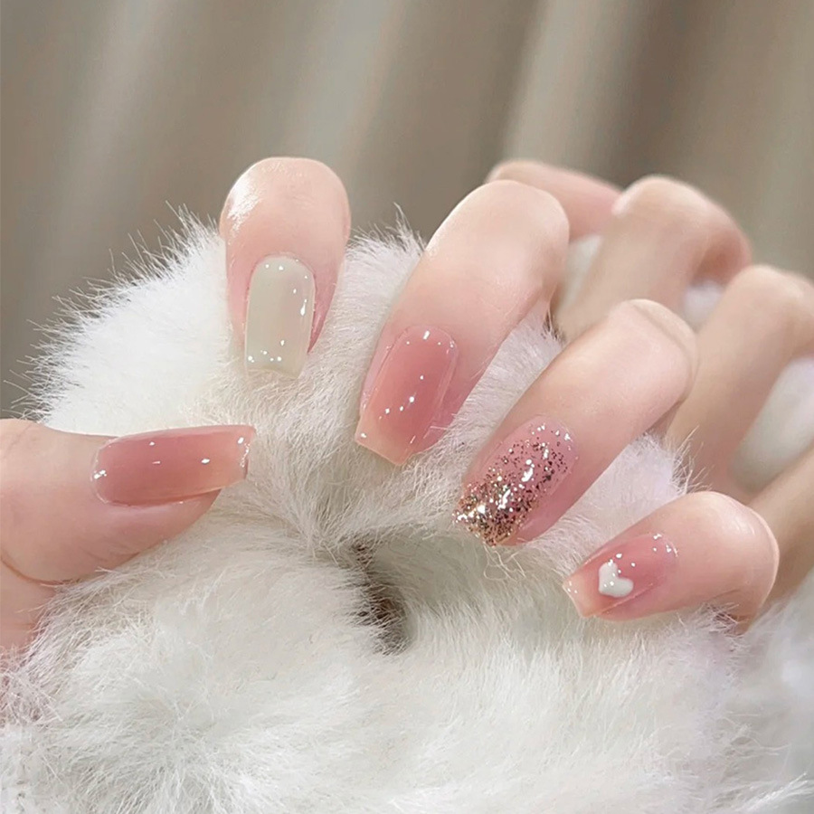 24 ピース/セットショートミディアム偽爪女性女の子グラデー - Nail Art Gliter のレビューと価格