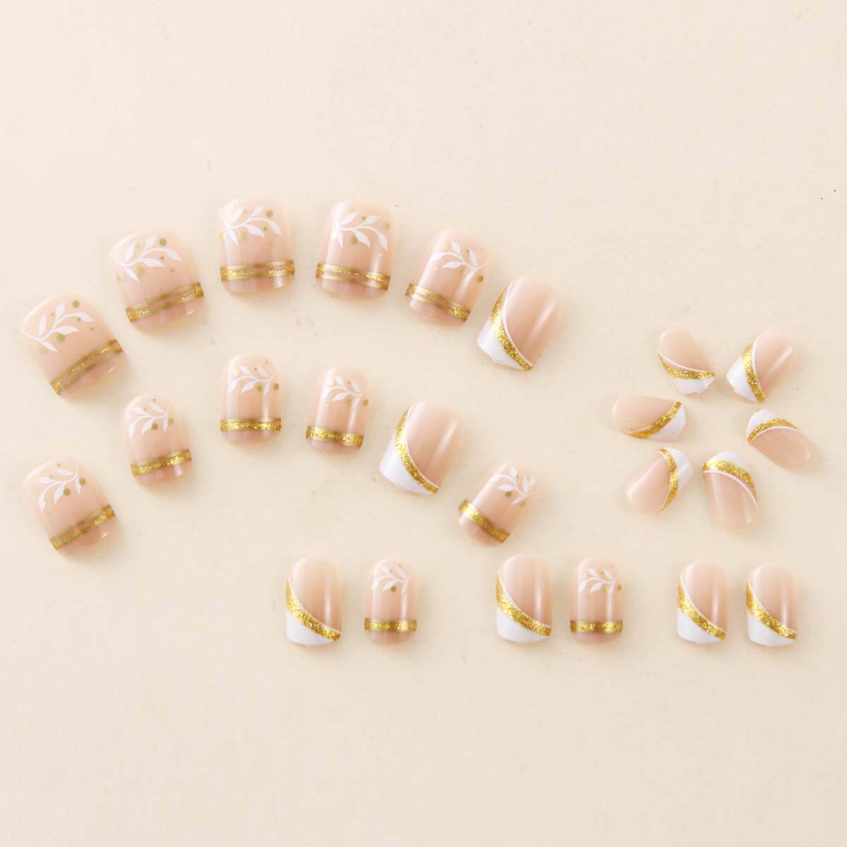女性用ショートミディアムフェイクネイル、フレンチスクエアネイ - Nail Art Gliter のレビューと価格