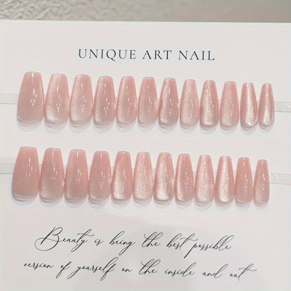 24枚入り キラキラピンクグリッター キャットアイデザイン  - Nail Art Gliter のレビューと価格