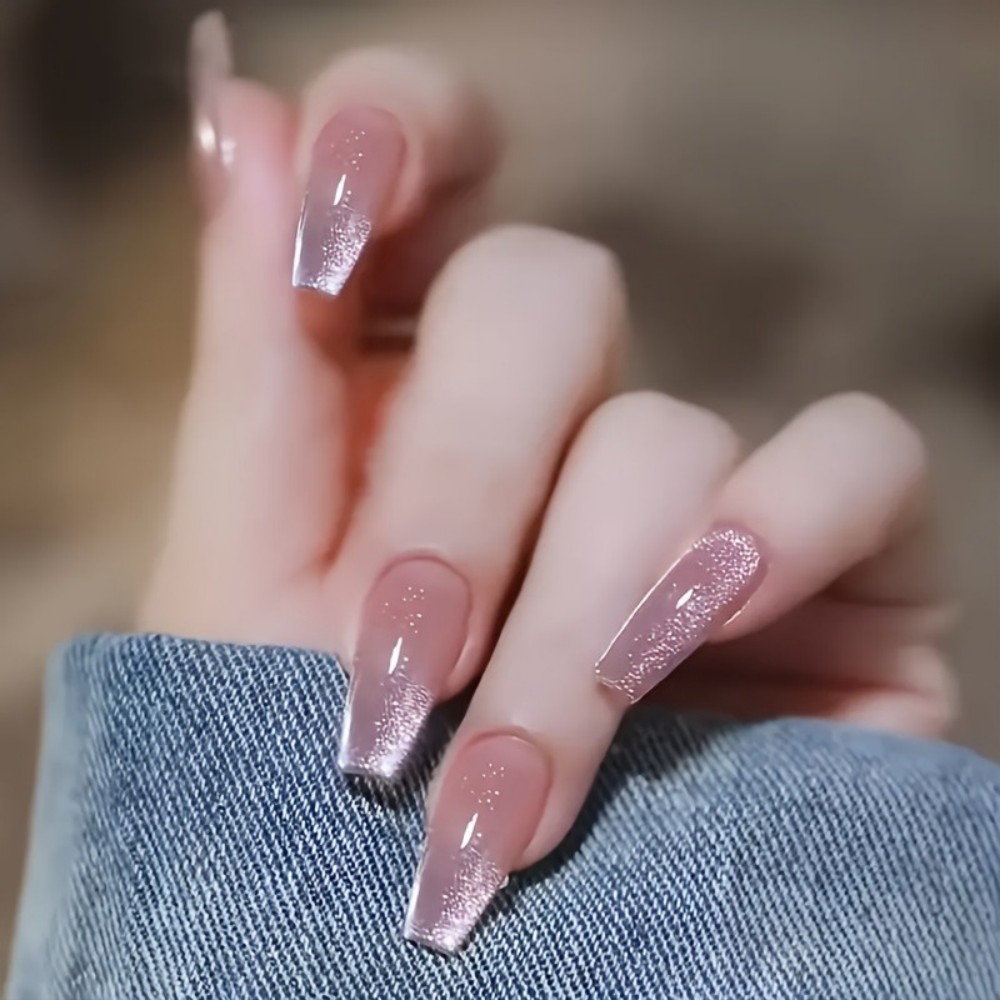 24枚入り キラキラピンクグリッター キャットアイデザイン  - Nail Art Gliter のレビューと価格