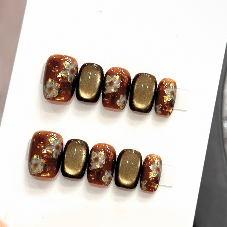 10個入り ハンドメイド つけ爪 コーヒーブラウン グリッド - Nail Art Cat Eye のレビューと価格
